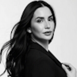 Meet your Posher, Camila